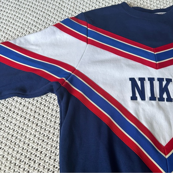 NIKE Retro Sports Women's Fleece Sweatshirt Blue Red White BV2920-492 SNL Sz S - Picture 4 of 10